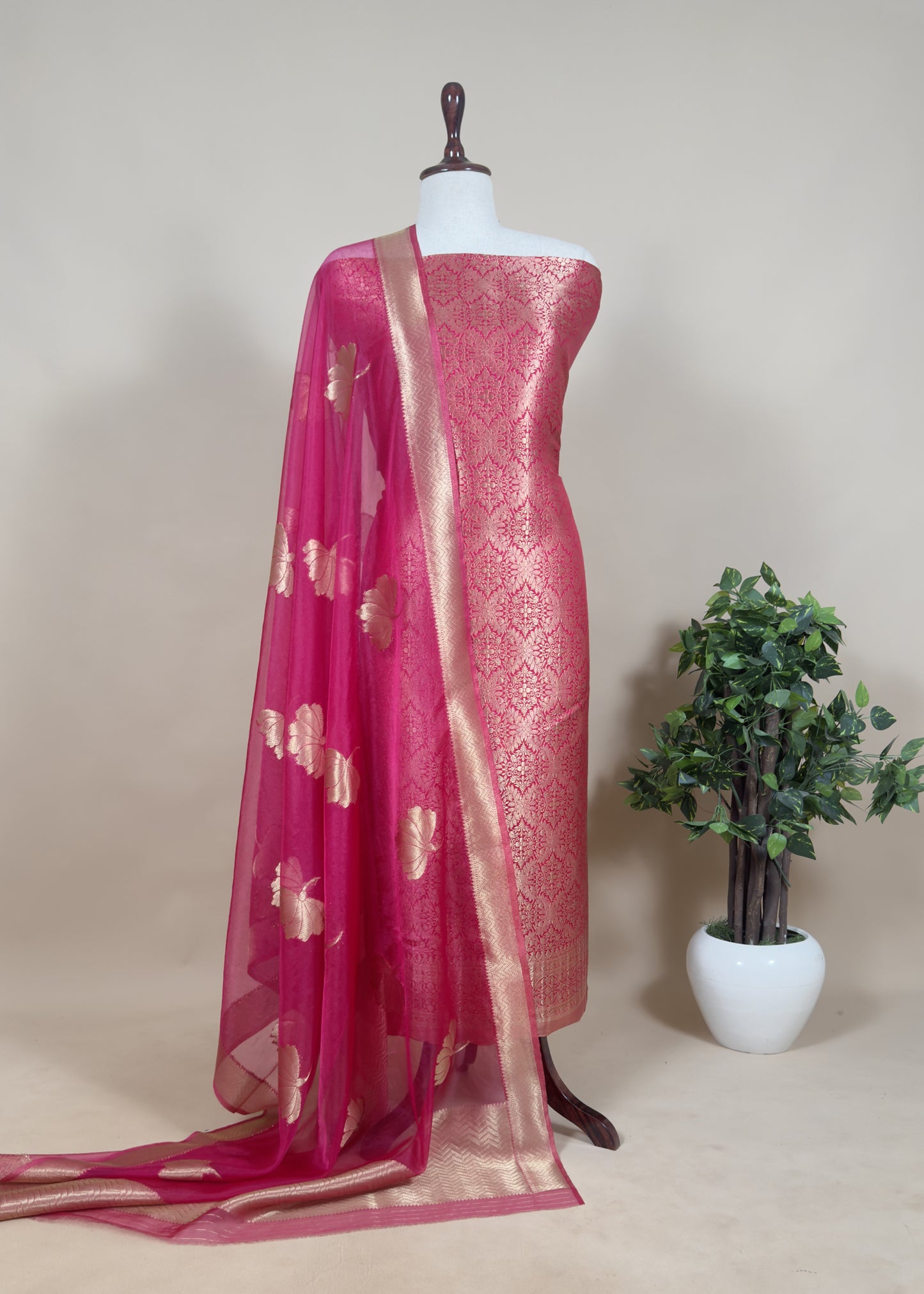 Beige Brocade Kurta With Organza Dupatta