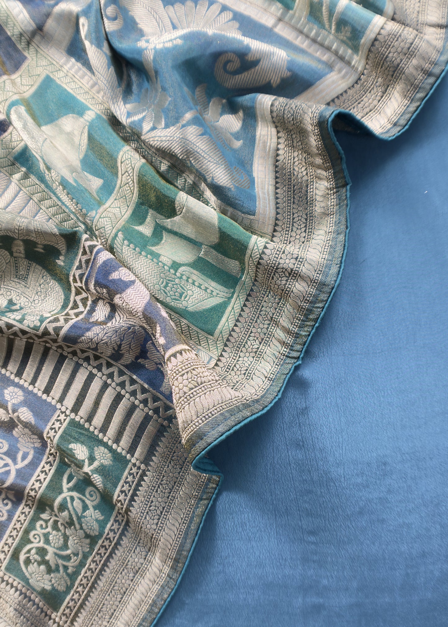 premium crepe silk with bandehej dupatta