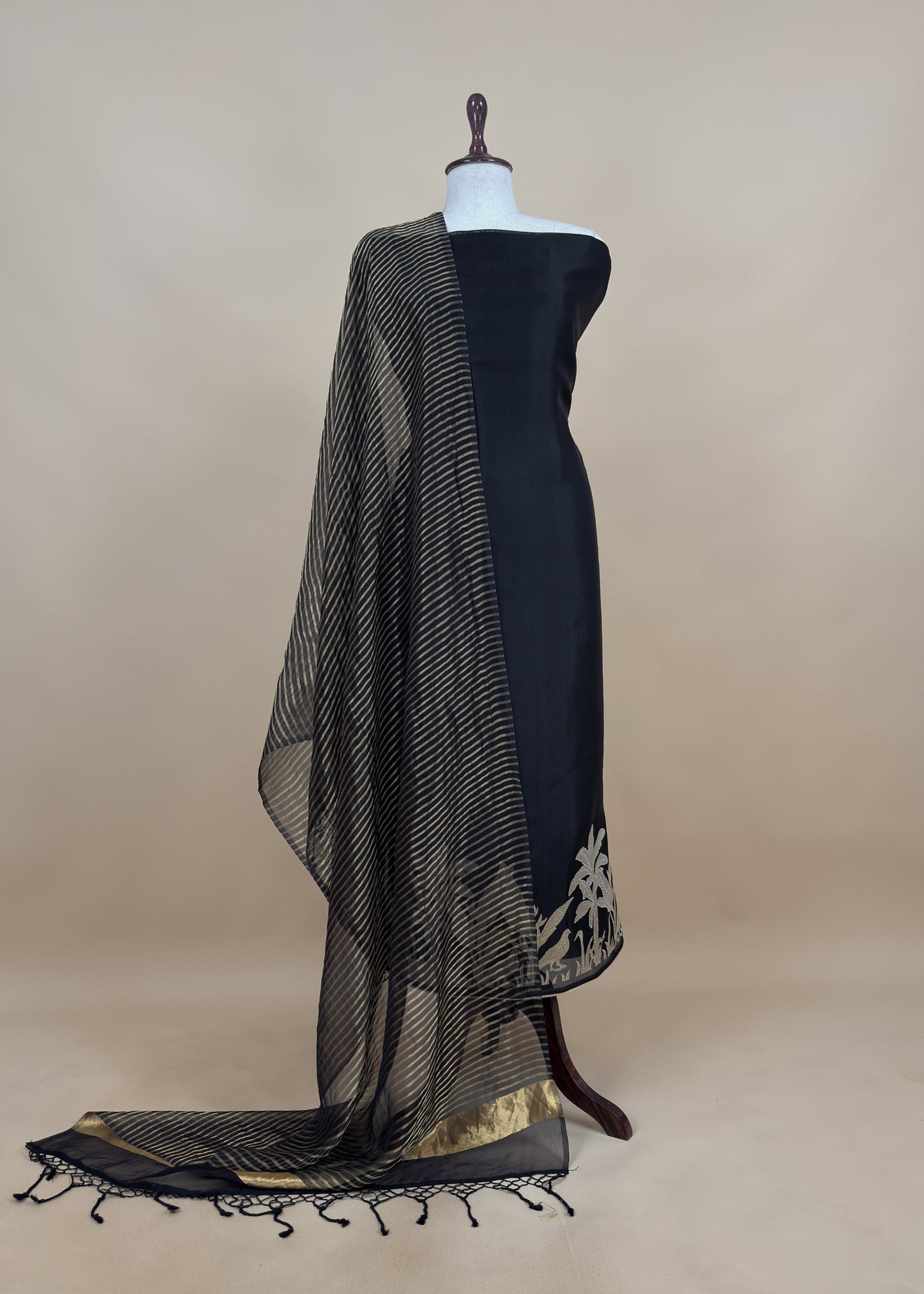 Off White Chidiya Handloom Kora Silk Suit With Gold Tissue Appliqué Work