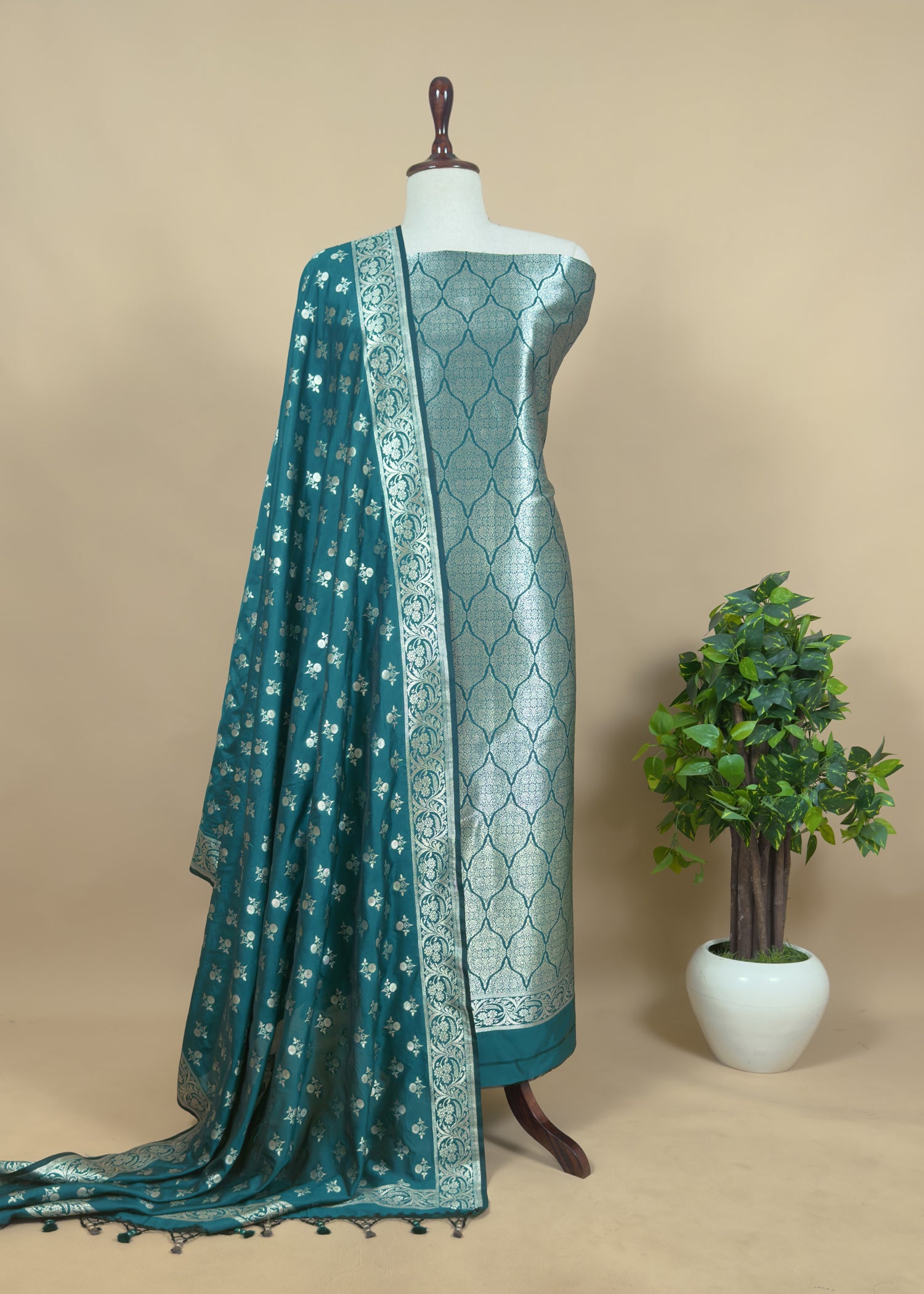 Green Handloom Katan Silk Suit With Flower Dupatta