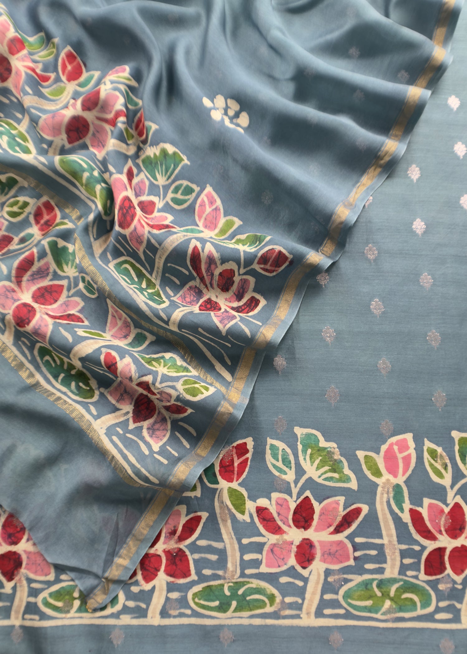 Traditional indian wedding wear maheshwari suit