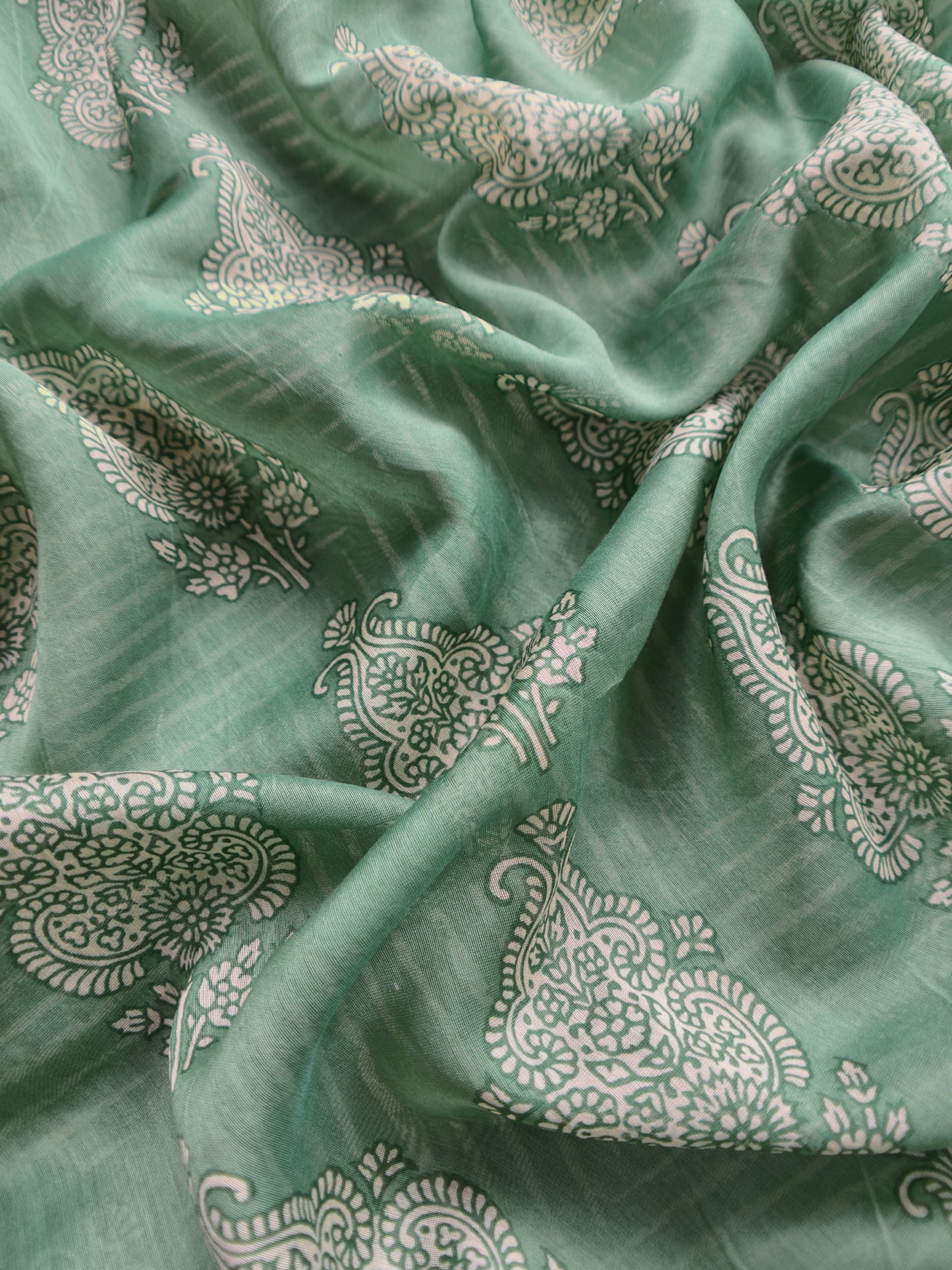 Emerald Green Maheshwari Silk Unstitched Suit With Leheriya And Block Print