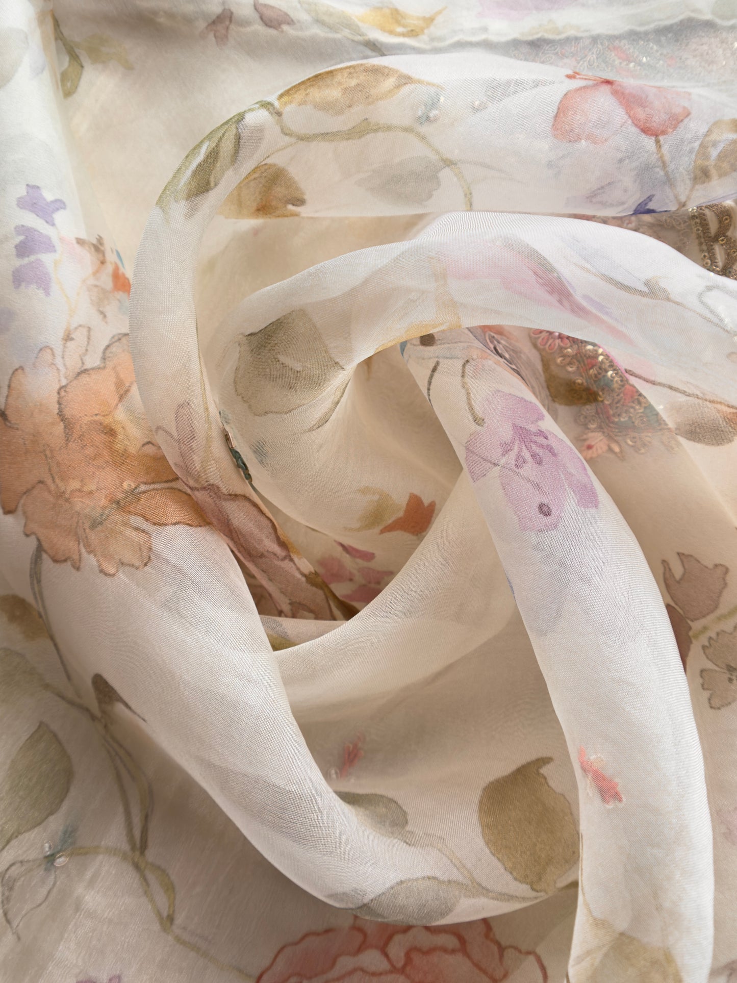 Off White Pure Crushed Tissue Silk Suit And Floral Dupatta With Resham Embroidery