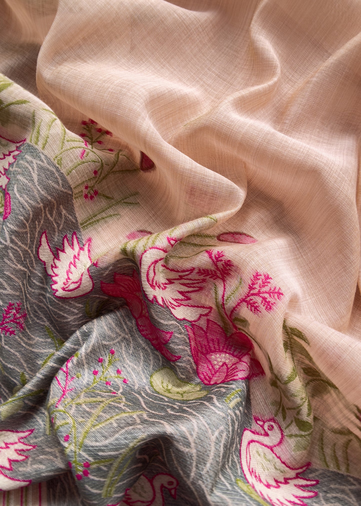 Peachy Pink Lotus And Swans Jamdani Suit In Linen Chanderi