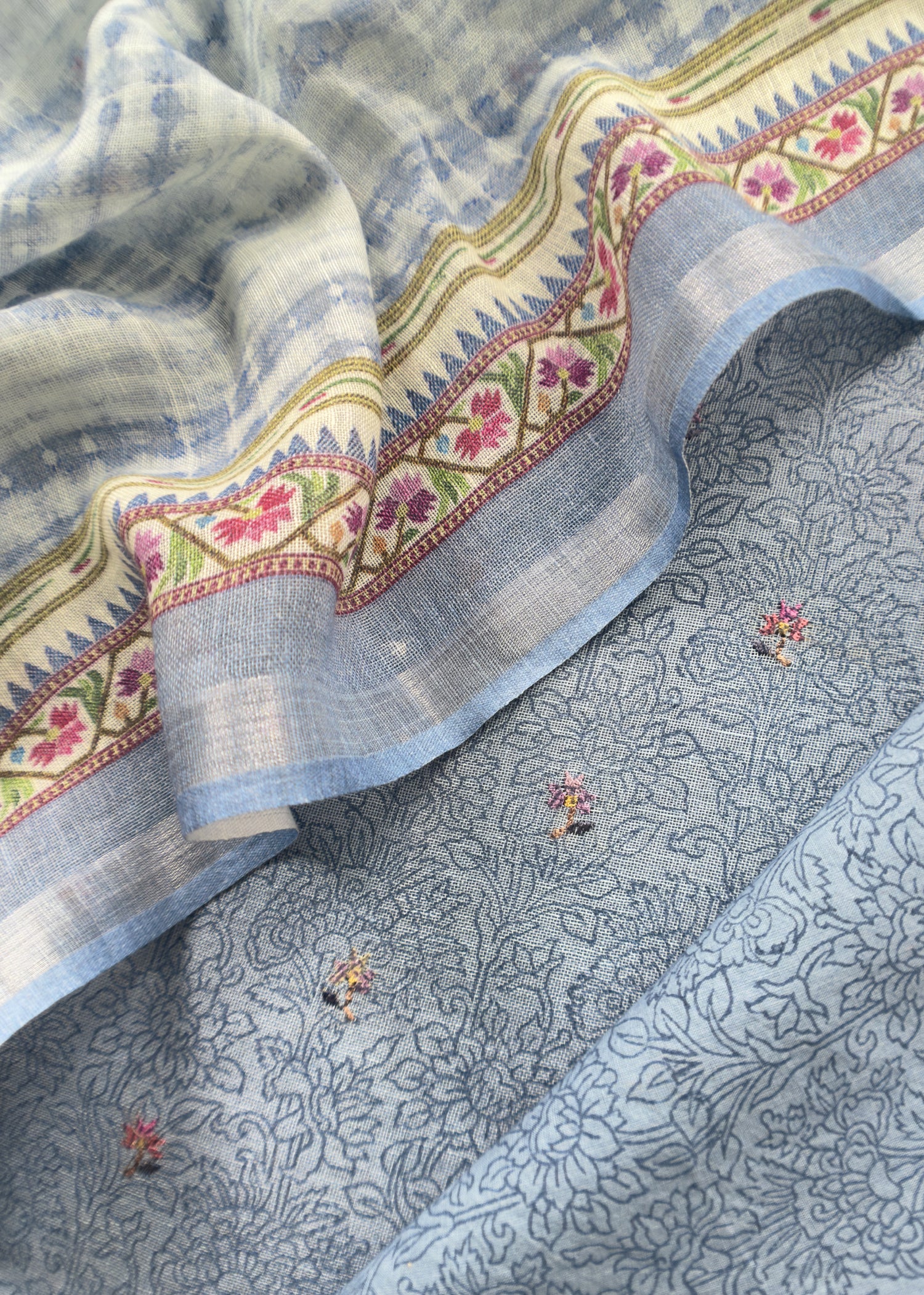 handloom linen suit at the best price