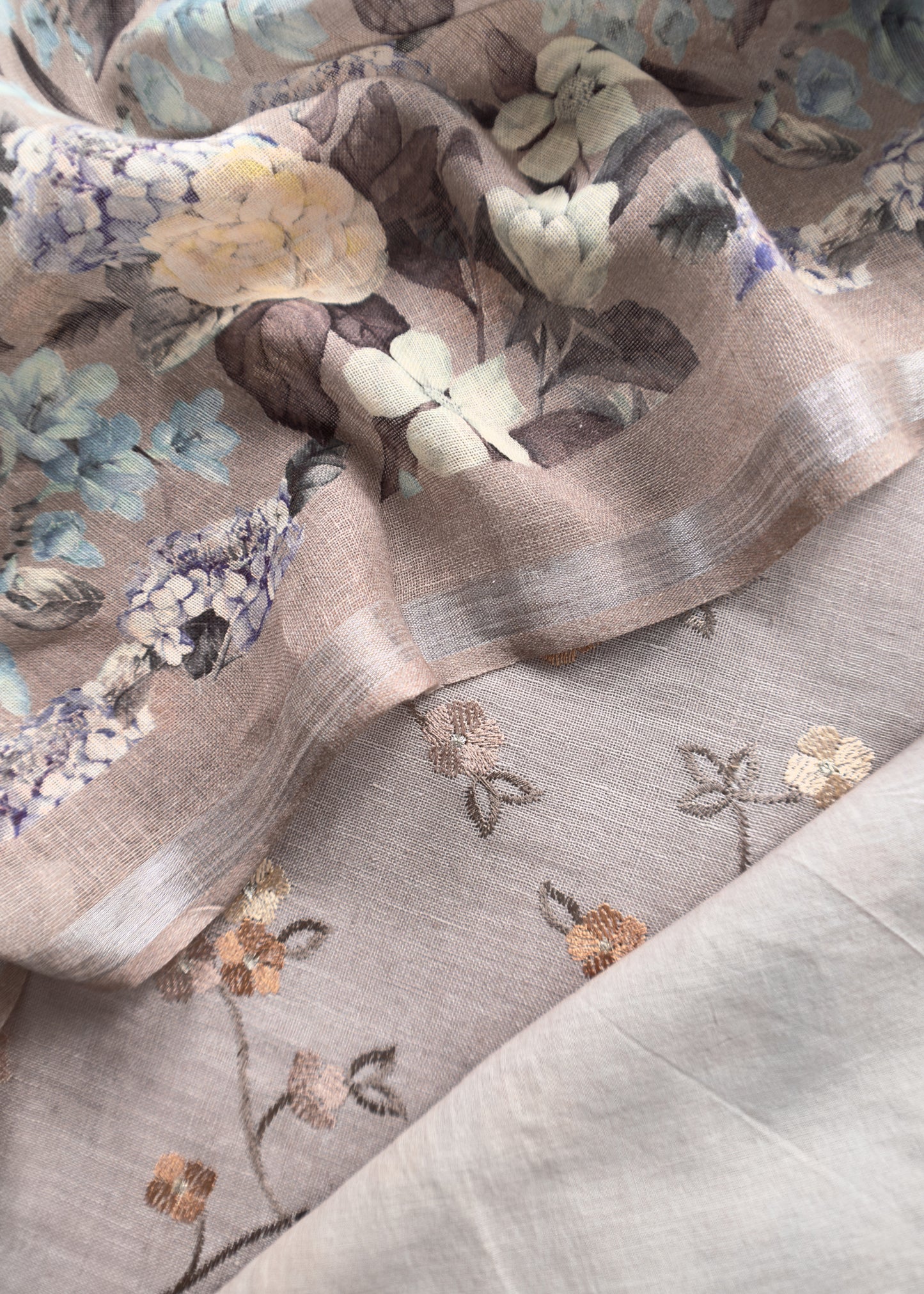 handloom linen suit at the best price