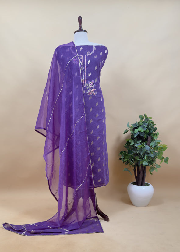 Light Pink Pure Silk Pintuck Kurta And Pure Organza Dupatta With Handwork