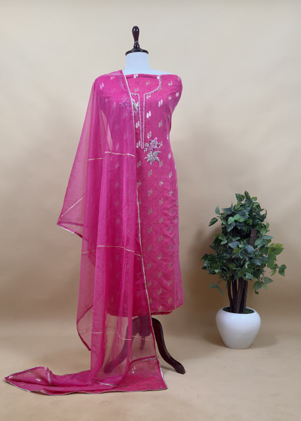 Light Pink Pure Silk Pintuck Kurta And Pure Organza Dupatta With Handwork