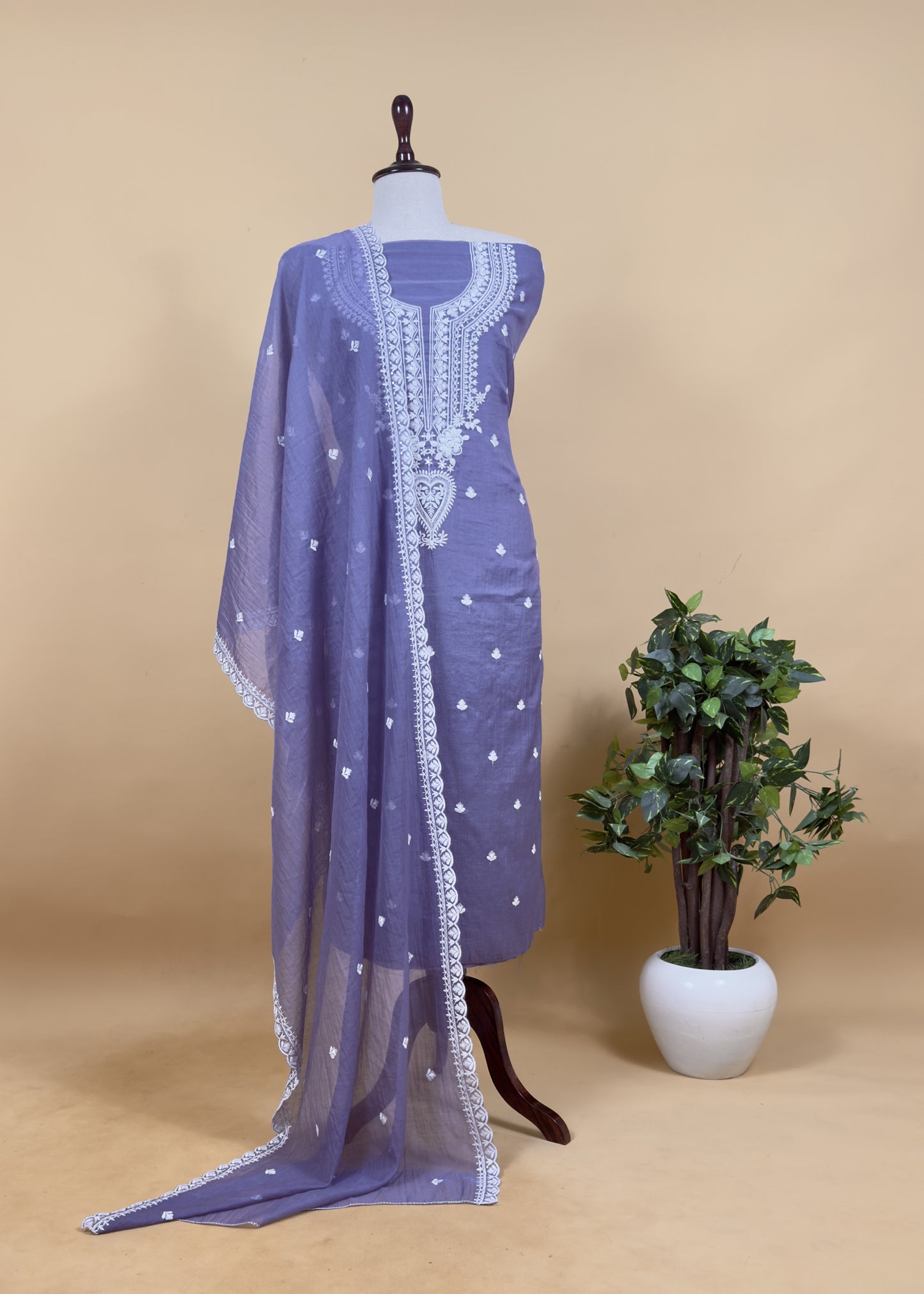 Turkish Pink Mul Cotton Suit In Lakhnavi Chikankari Embroidery