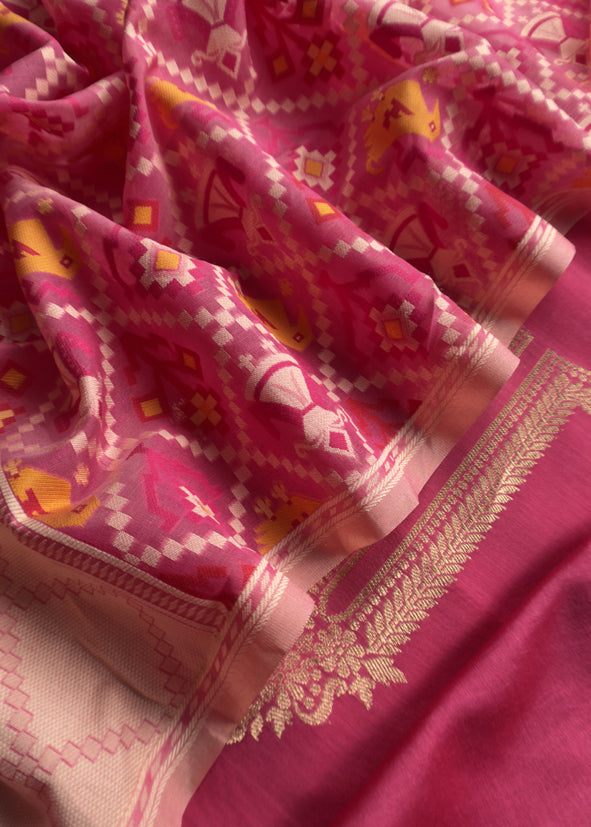 Deep Pink Pure Banarasi Silk Kurta And Woven Patola Dupatta