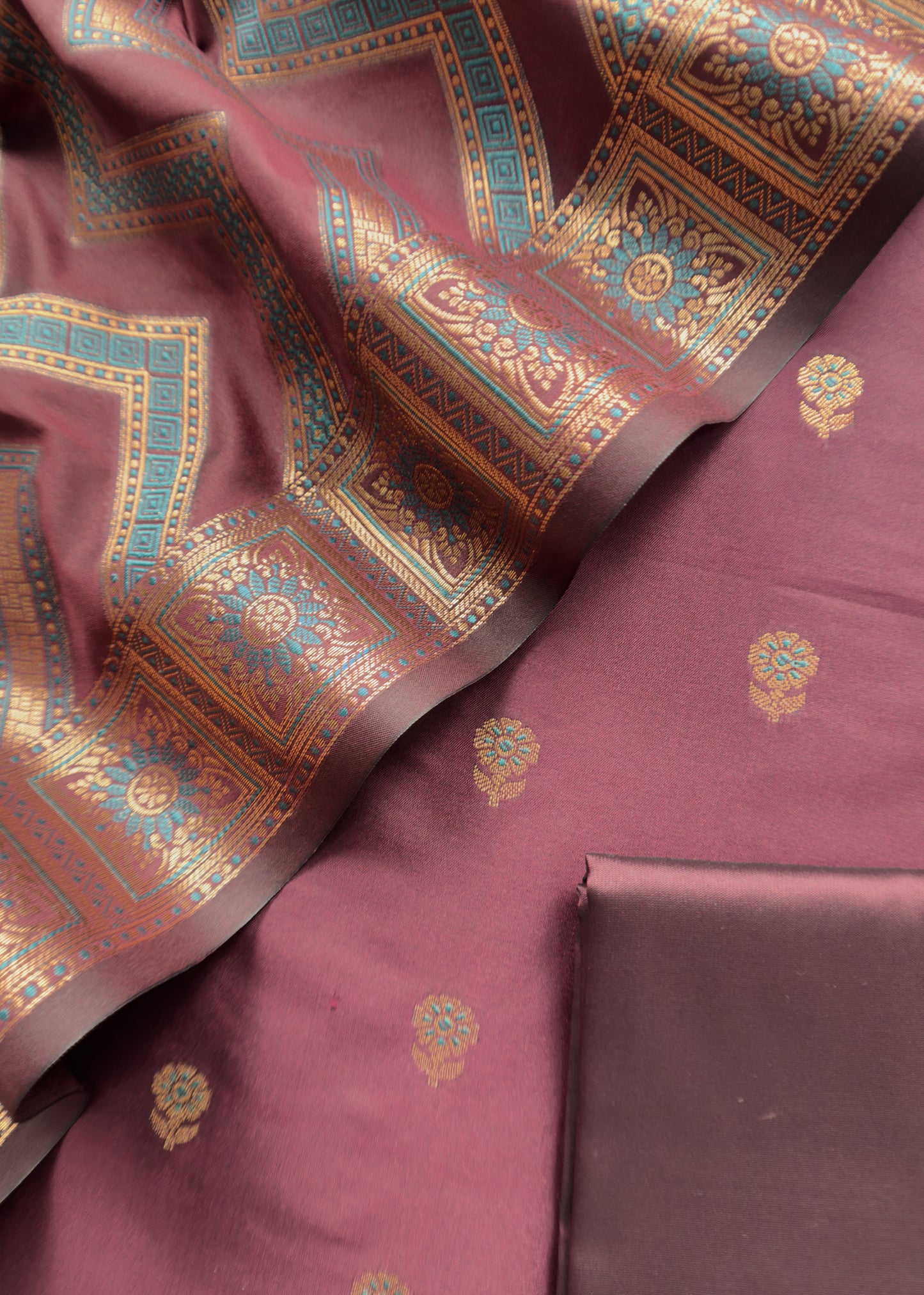 Banarasi suit for the trousseau collection