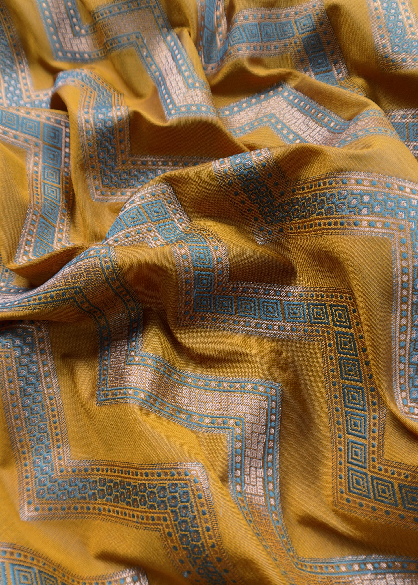 bridal wear banarasi suit online