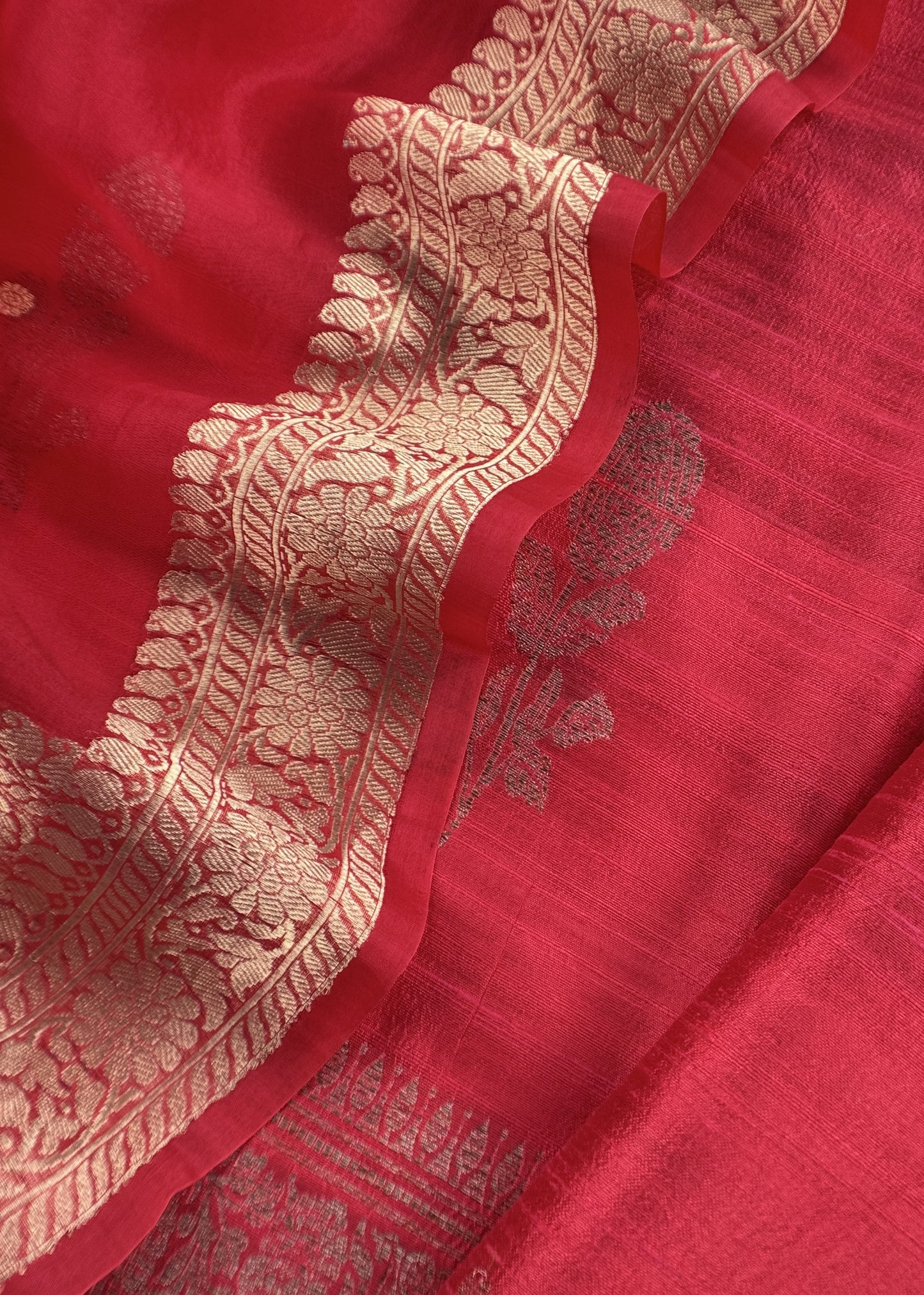 Red Handloom Raw Silk Kurta And Kora Silk Dupatta With Gold Kadwa Weaving