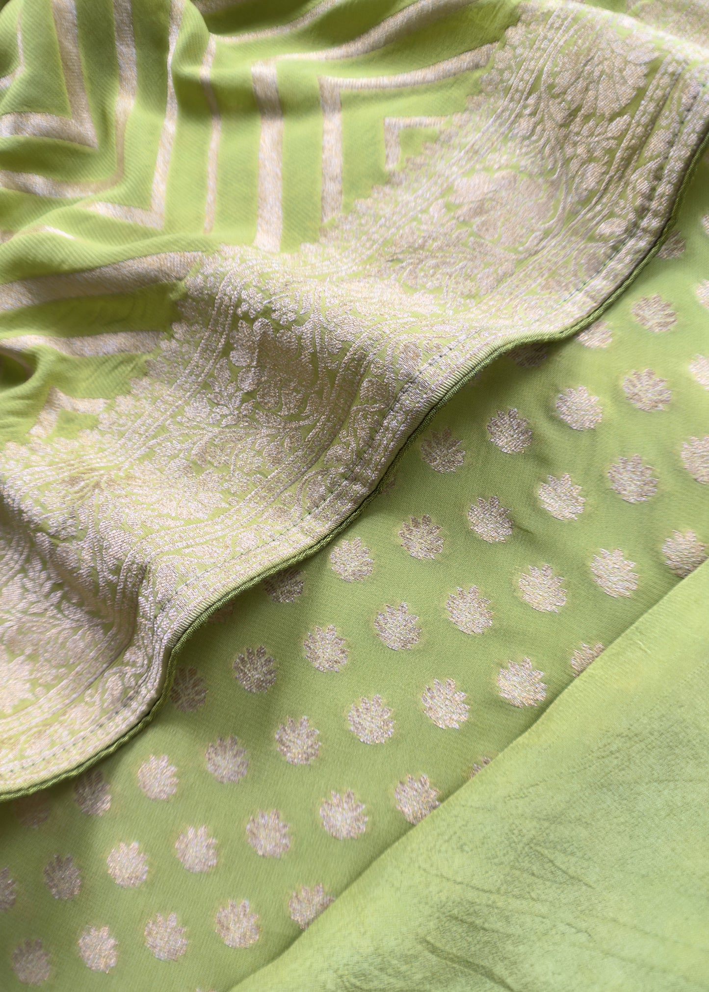 Banarasi suit for the trousseau collection