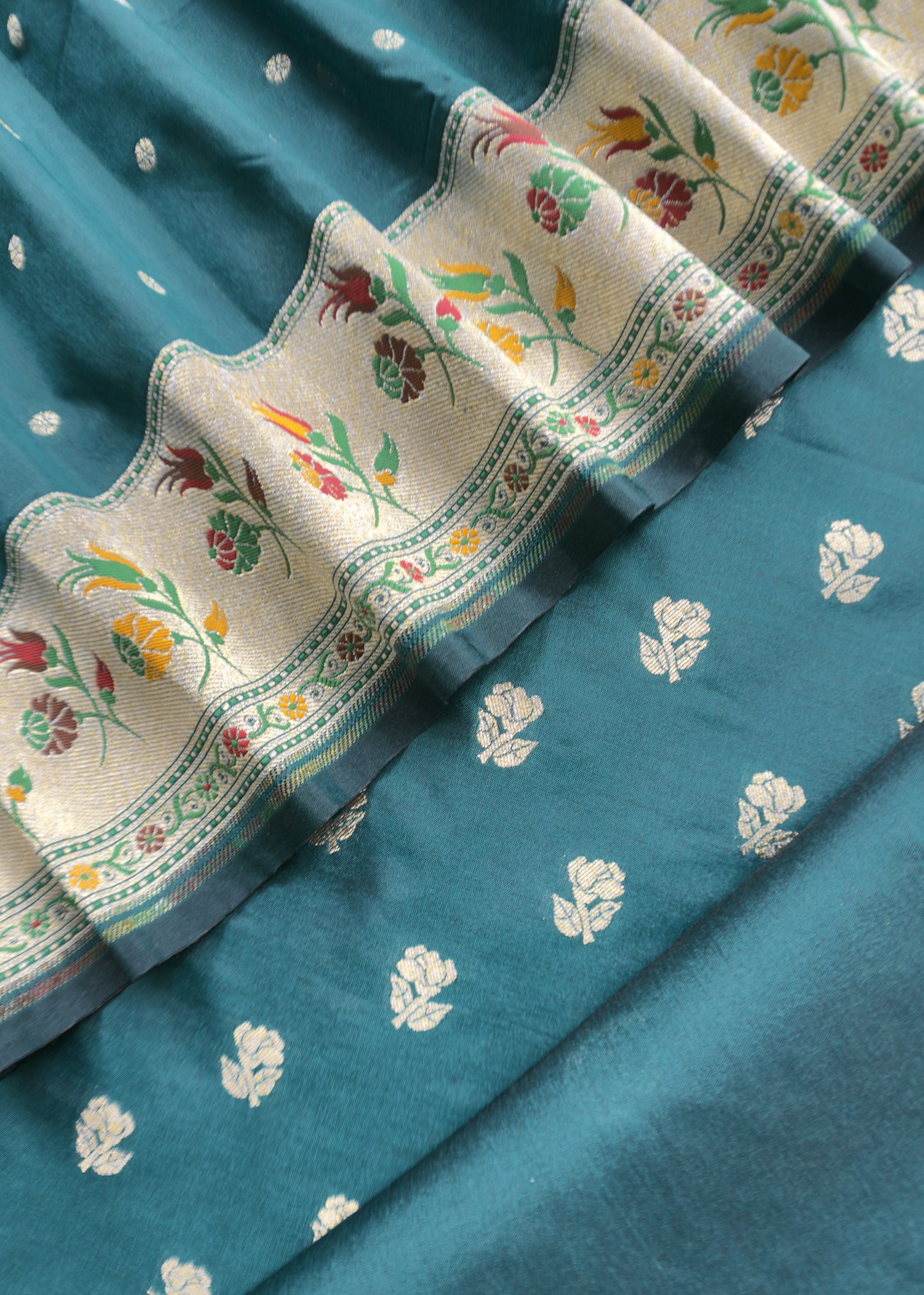 Handloom Phool-Patti Weaving Suit In Katan Silk