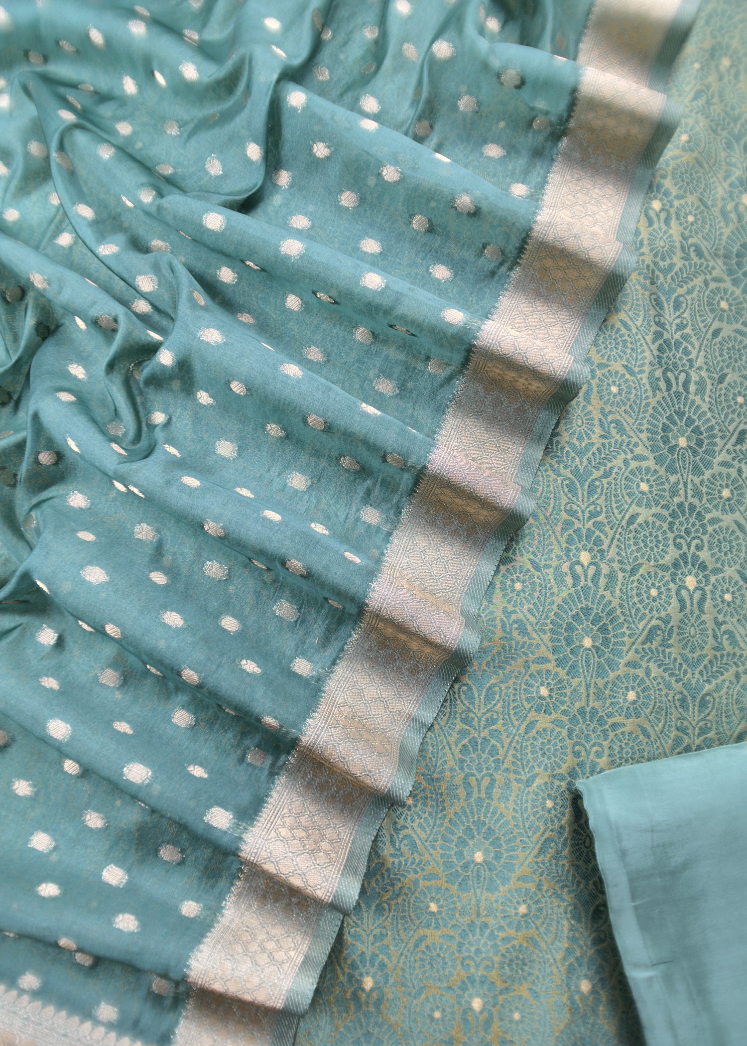Stunning Embroidery On Luxurious  For Organza Fabric