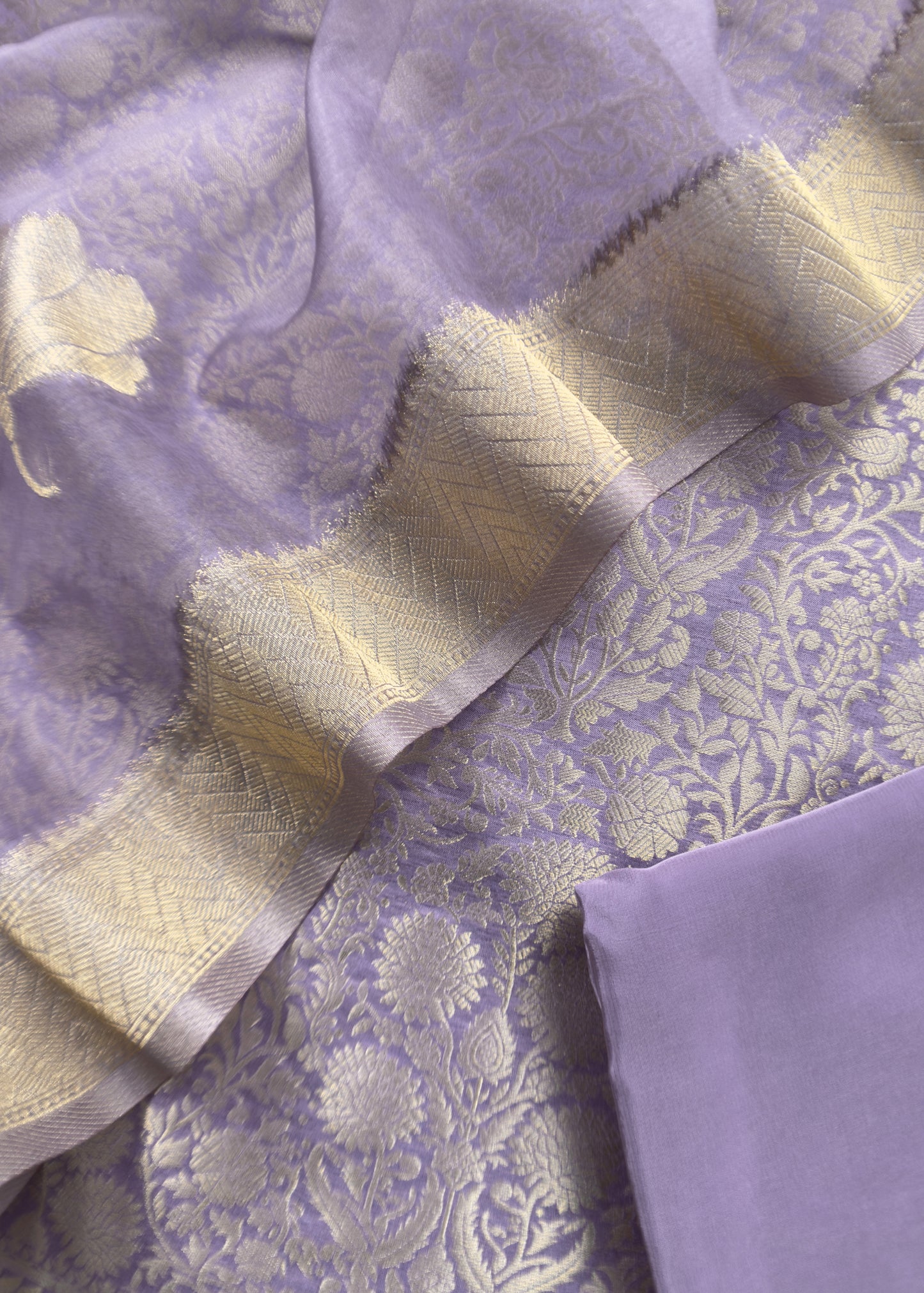 Indian Ethnic Wear Suits For Bridal Wear