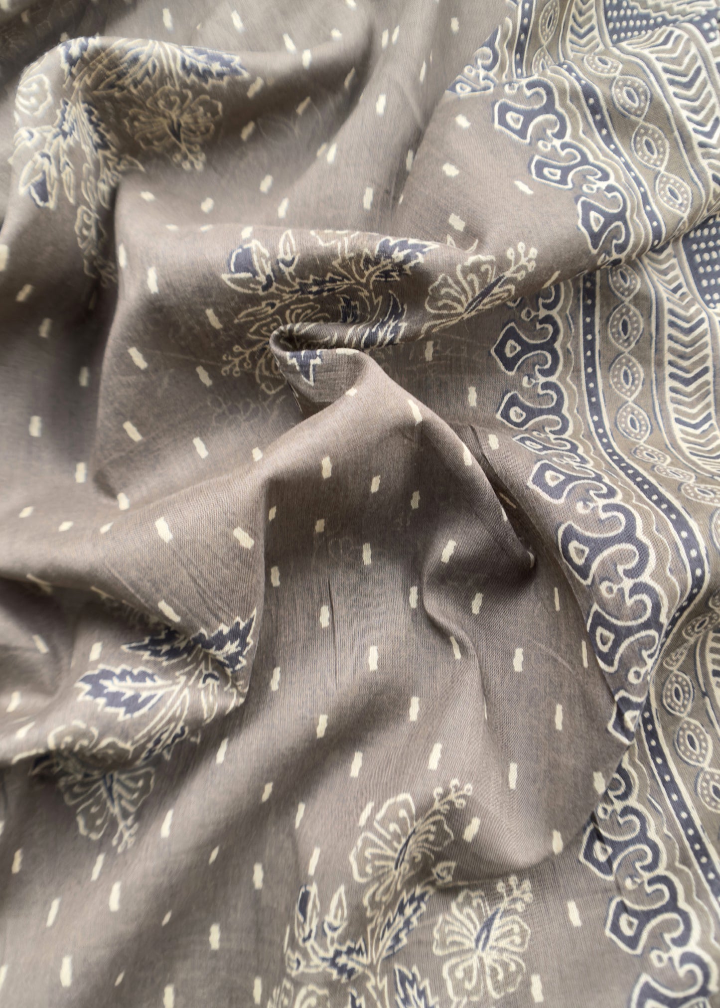 Comfort wear cotton suit at the best price
