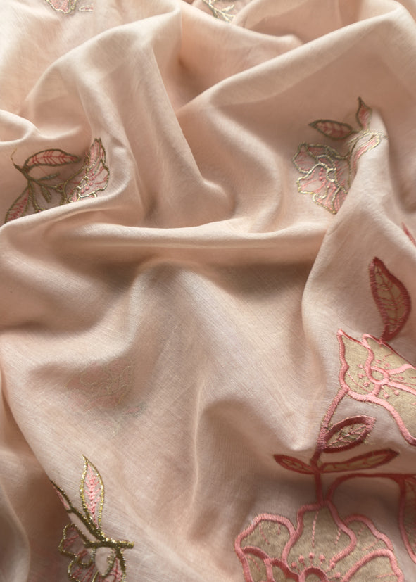 Light Pink Mul Cotton Suit With Lotus Appliqué Work