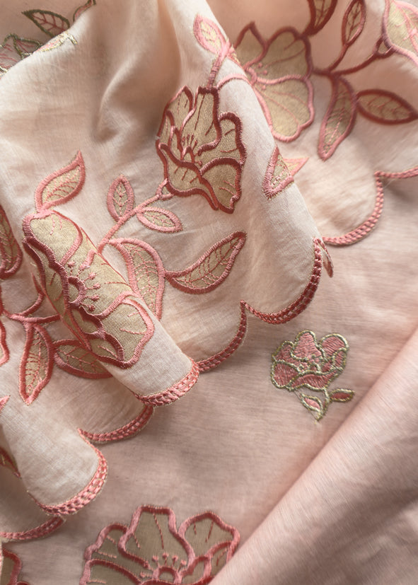 Light Pink Mul Cotton Suit With Lotus Appliqué Work