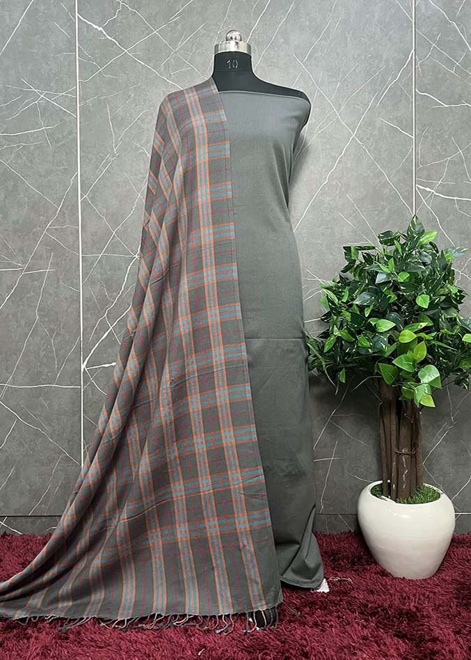 Pure Wool Yarn Suit With Burberry Check Shawl