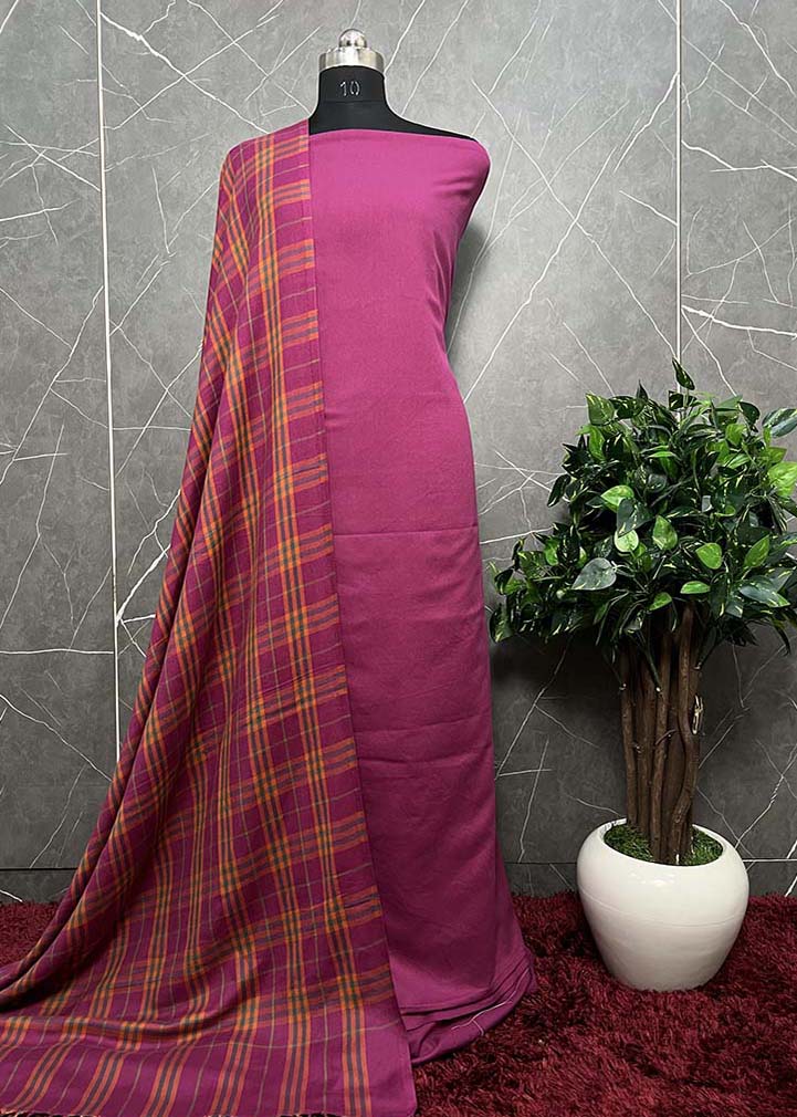 Pure Wool Yarn Suit With Burberry Check Shawl