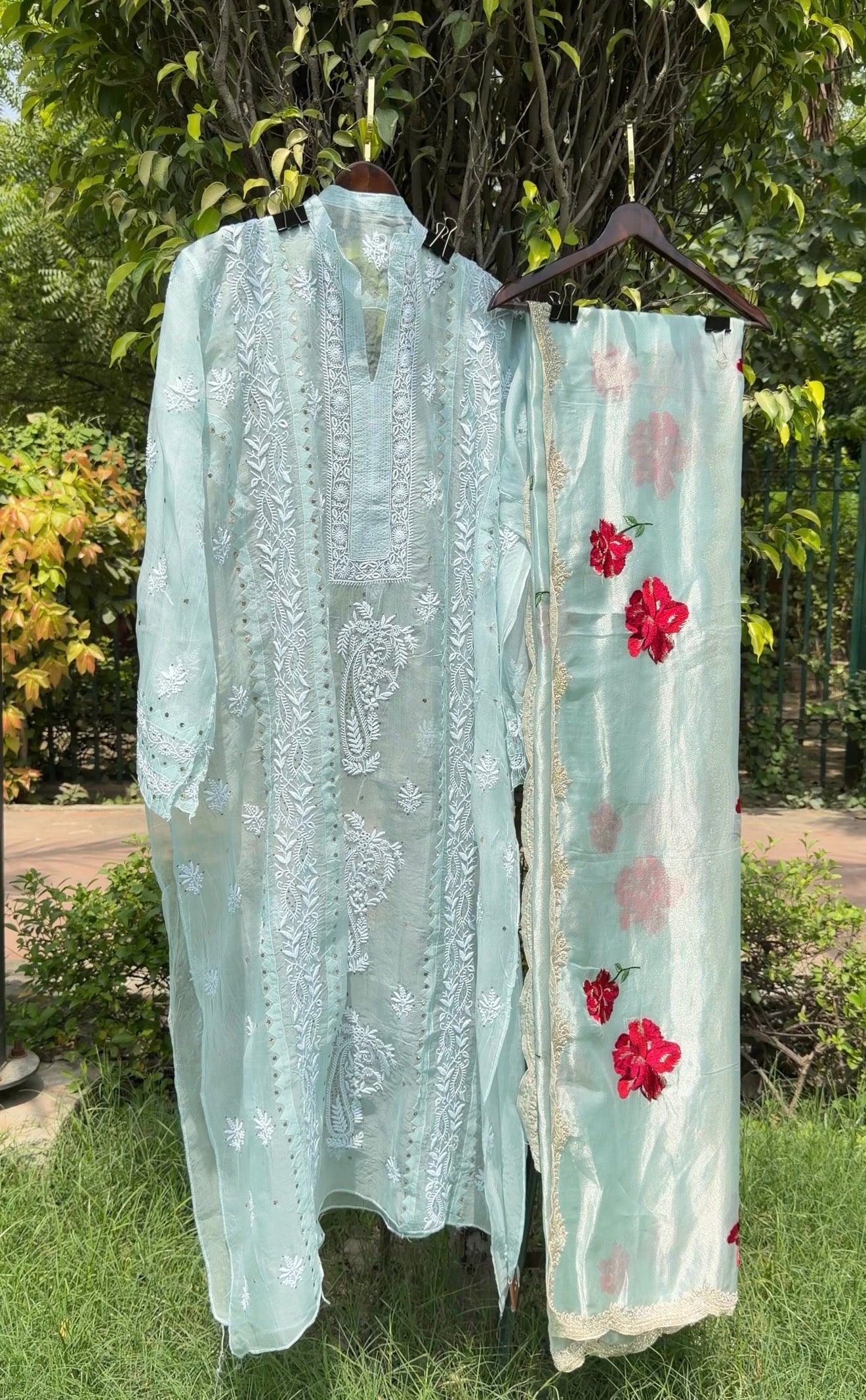Lakhnavi Suits