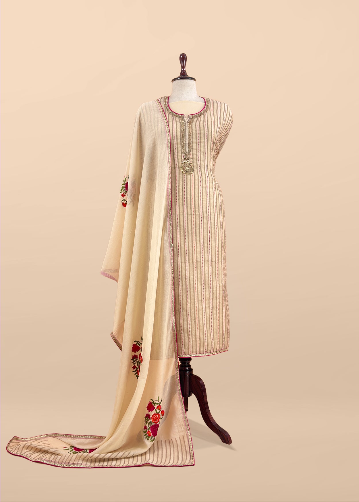 Pure handloom mulmul suit set at the best price

