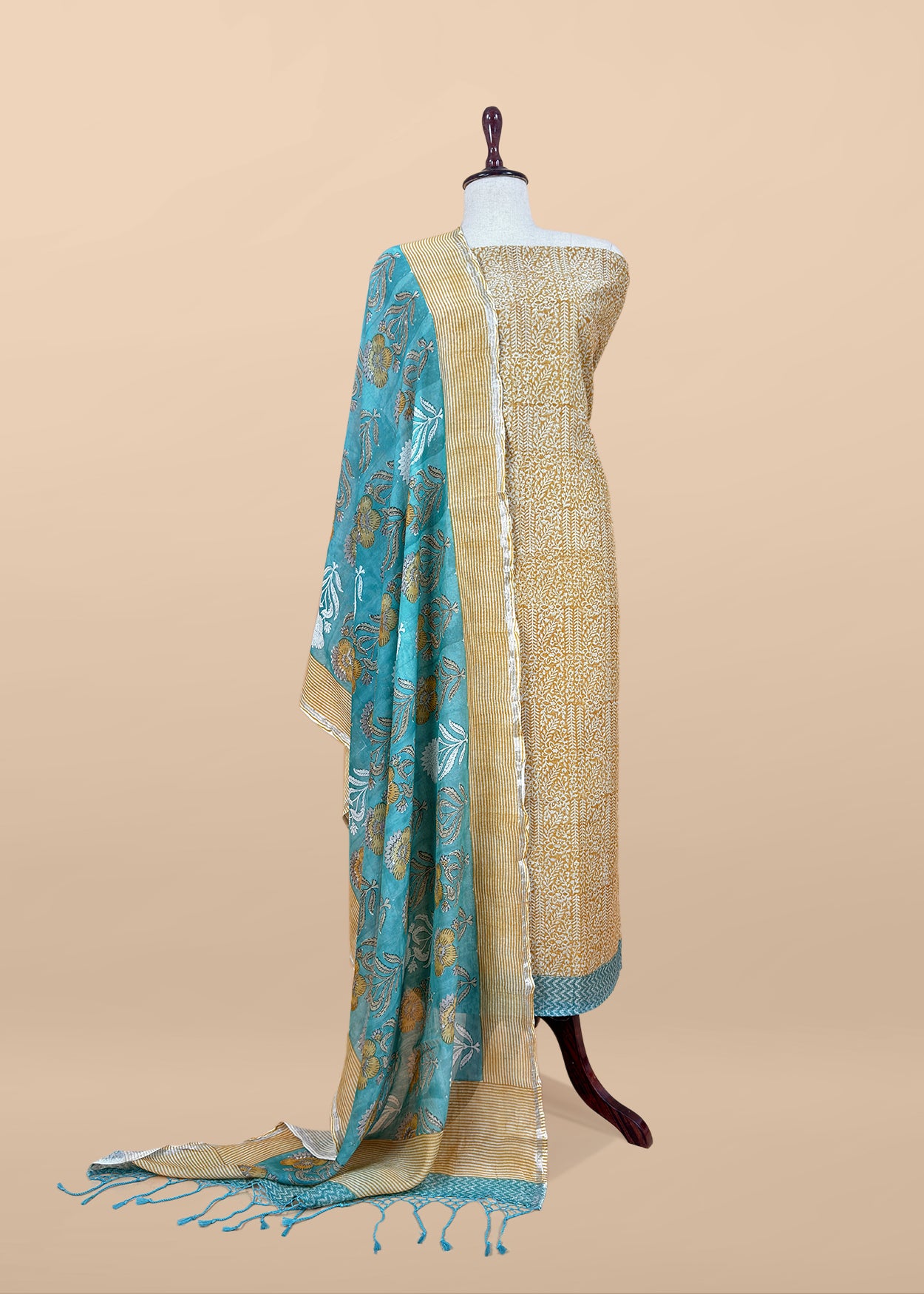 mulmul unstitched suit with dupatta

