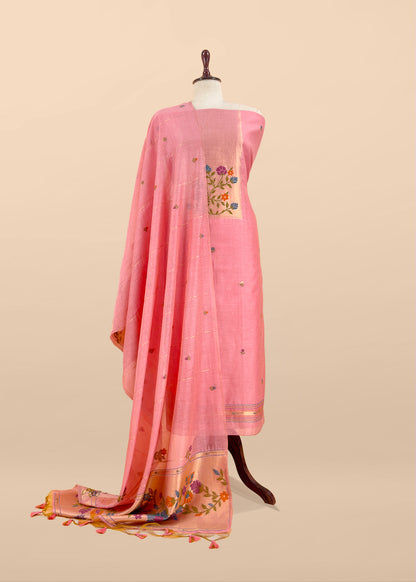 jamdani weaved suit for gifting mom

