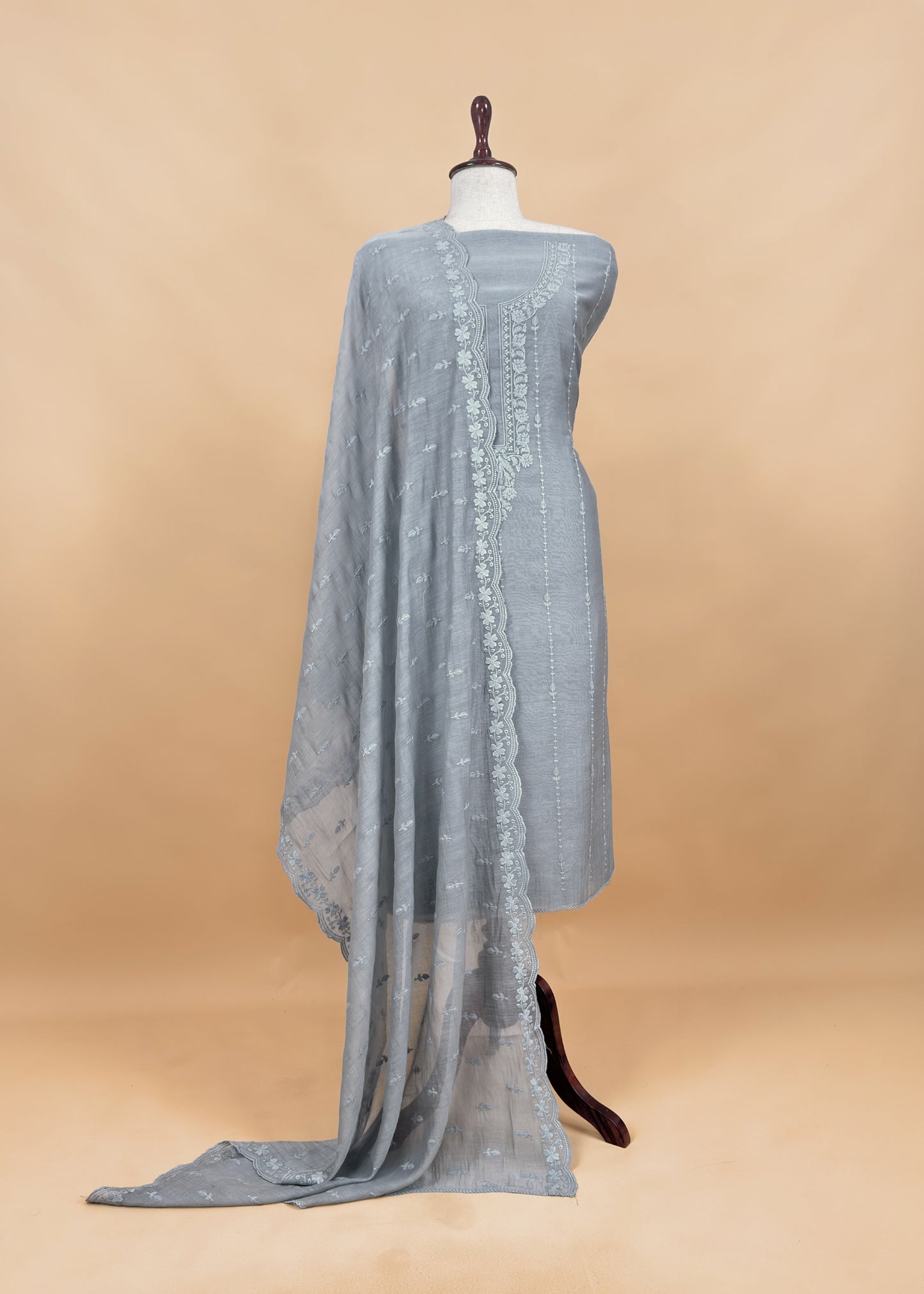 Mul unstitched suit set at the best price

