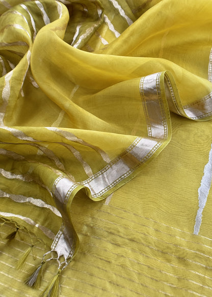 Luxury kora silk suit with Kadwa Weaving

