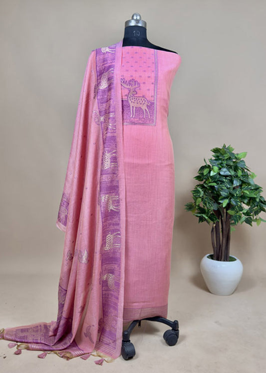 jamdani weaved suit for gifting mom

