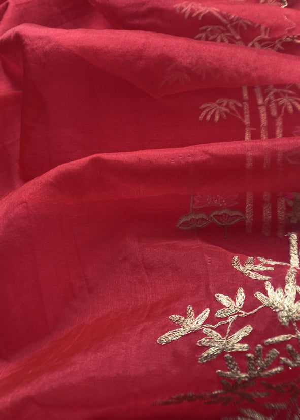 Red Chanderi kurta With Organza Dupatta Having Zari Pichwai Embroidery