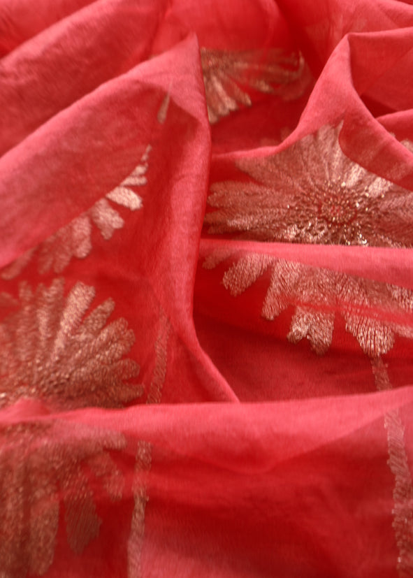 Red Chanderi Kurta With Organza Dupatta Having Zari Embroidery