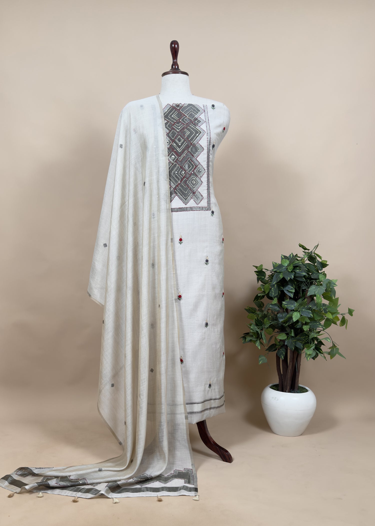 summer wear jamdani suit at the best price

