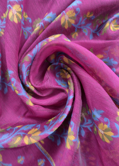 jamdani weaved suit for gifting mom

