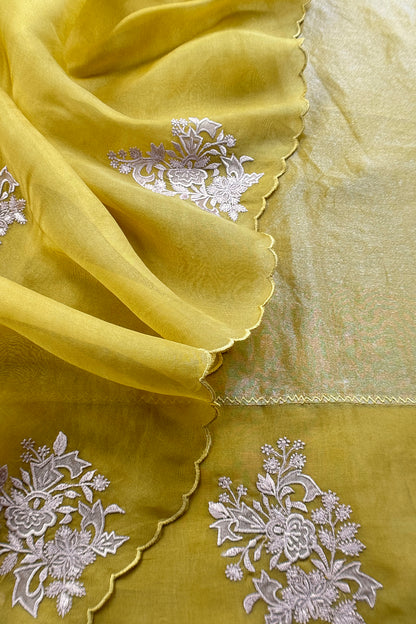 Buy tissue Unstitched Suit Set

