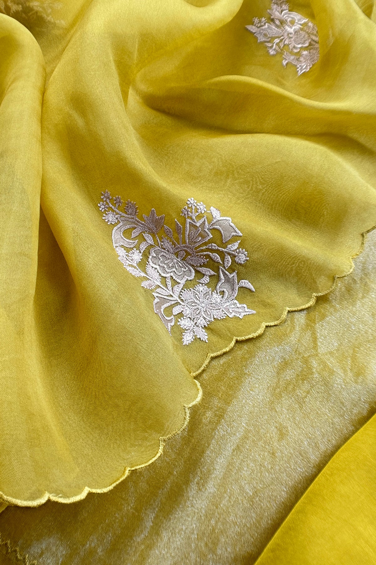 Buy Tissue Silk Suit Set Online

