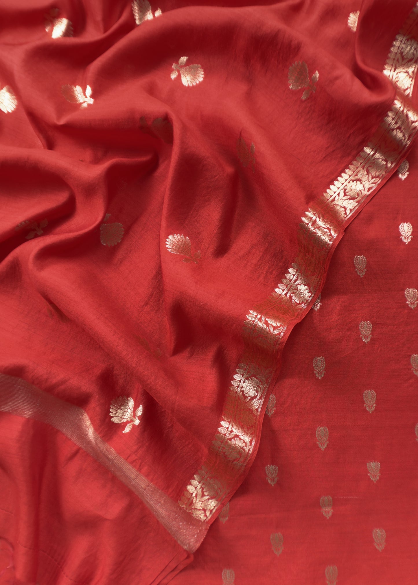 Red Handloom Munga Silk Suit With Zari Weaving