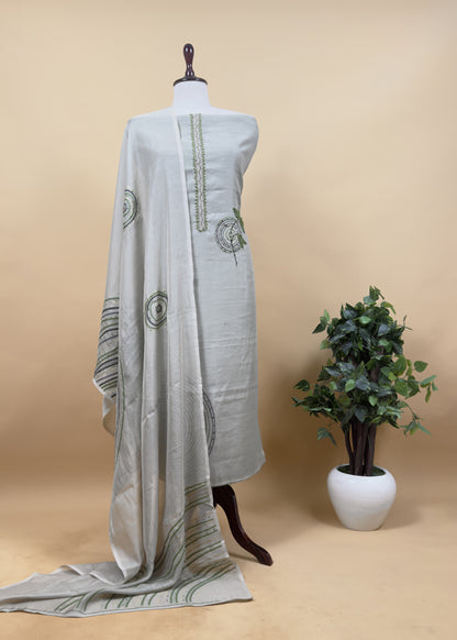 Green Jamdani Weaved Muslin Suit With Kantha Embroidery