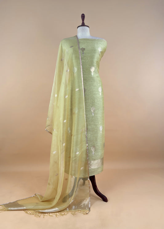 Summer Wear Linen Suit For Your Formal Wear

