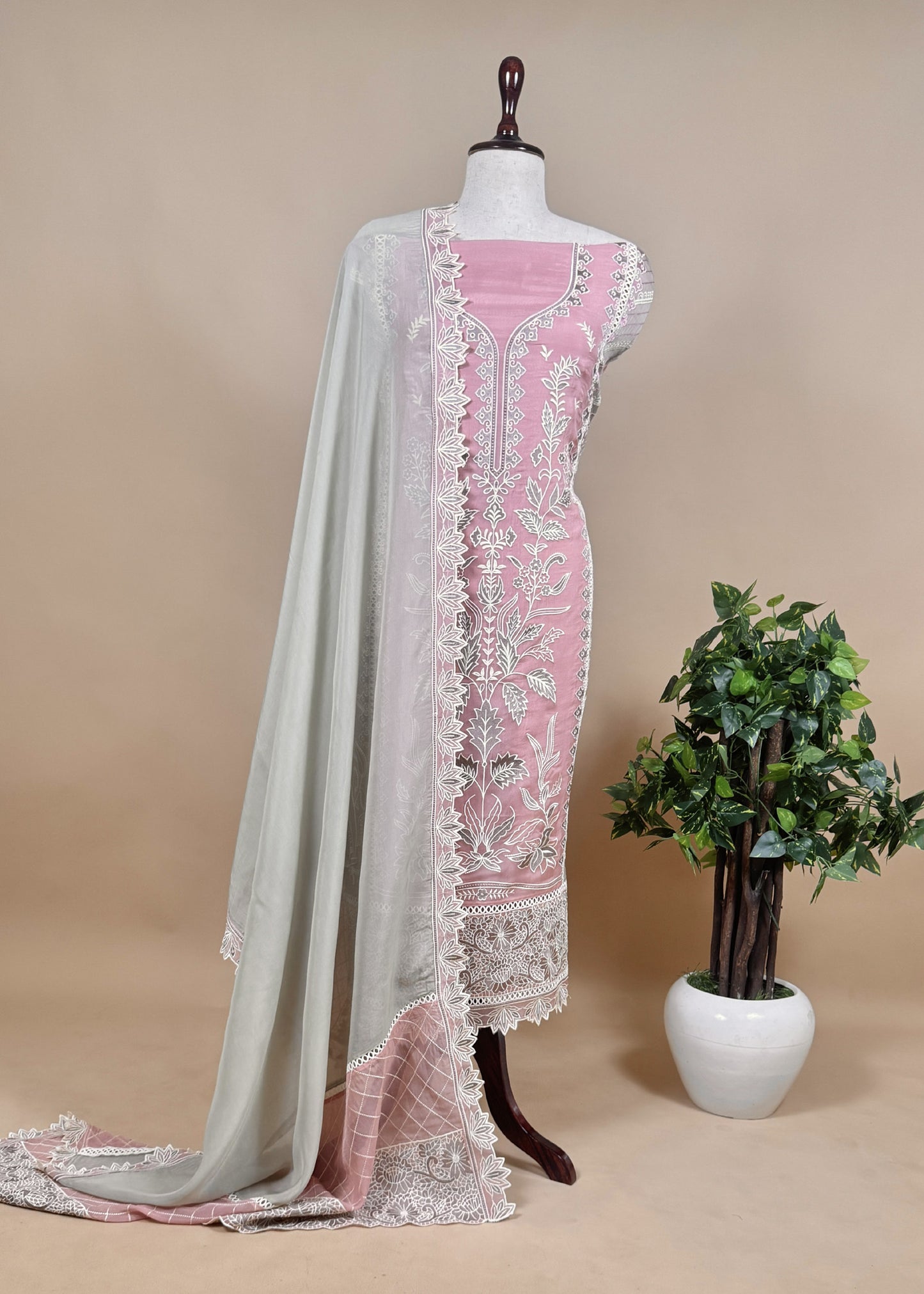 Pink Pure organza silk kurta and dupatta with plain bottom