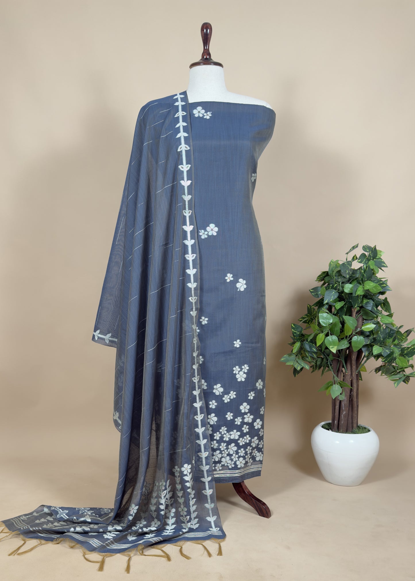 Chikoo Jamdani Weaved Unstitched Suit In Chanderi