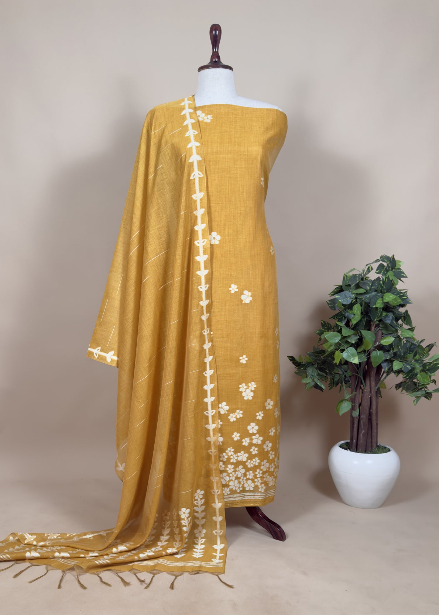 Green Jamdani Weaved Unstitched Suit In Chanderi