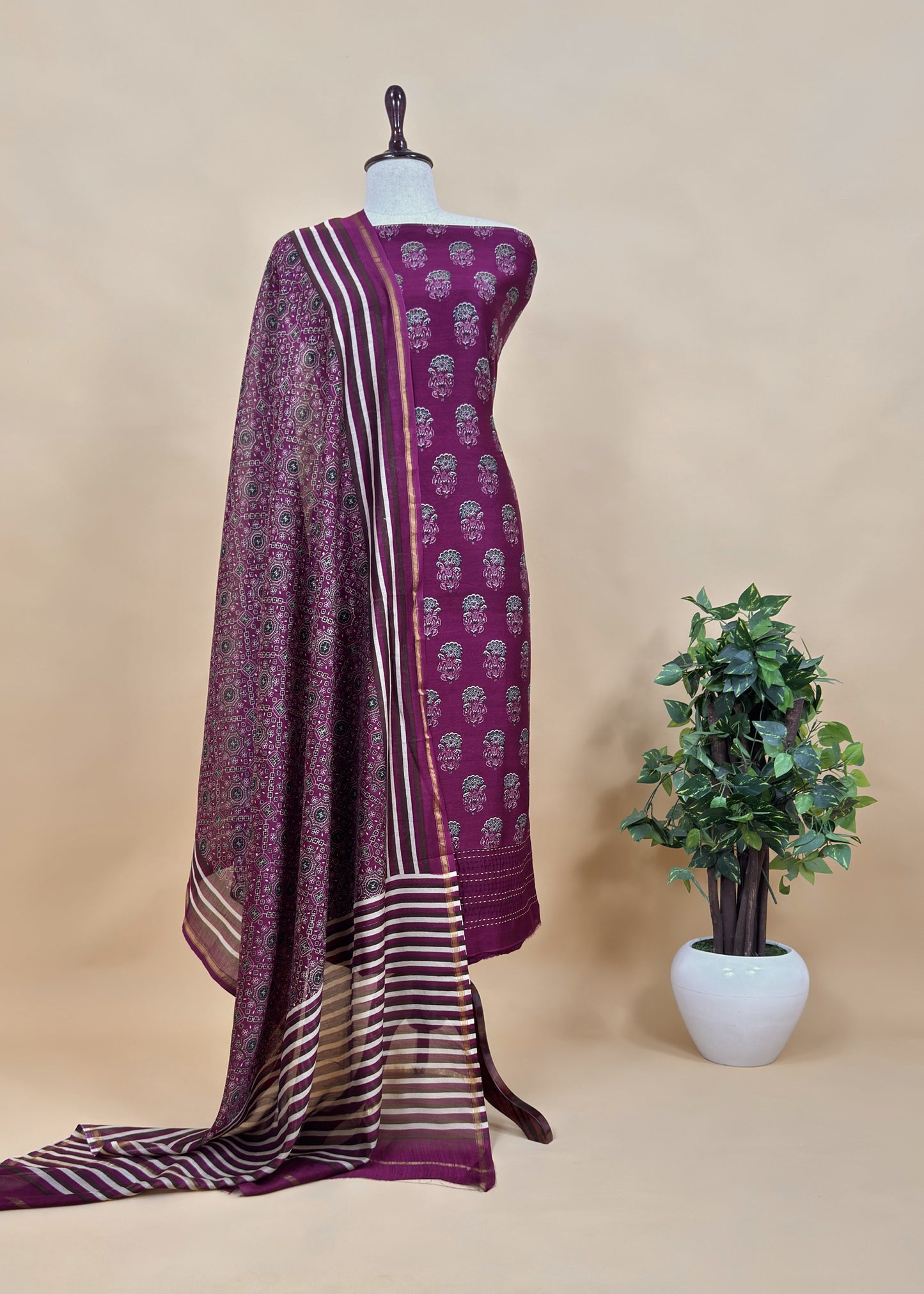 Red Ajrakh Kurta and Dupatta in Pure Maheshwari Silk Fabric