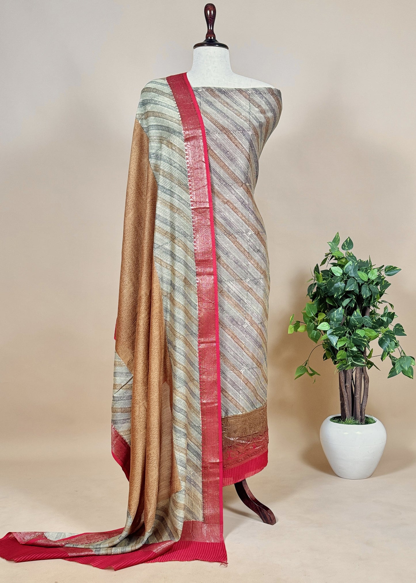 Handloom Banarasi Zari Weaving Maheshwari Silk Suits Set With Block Print