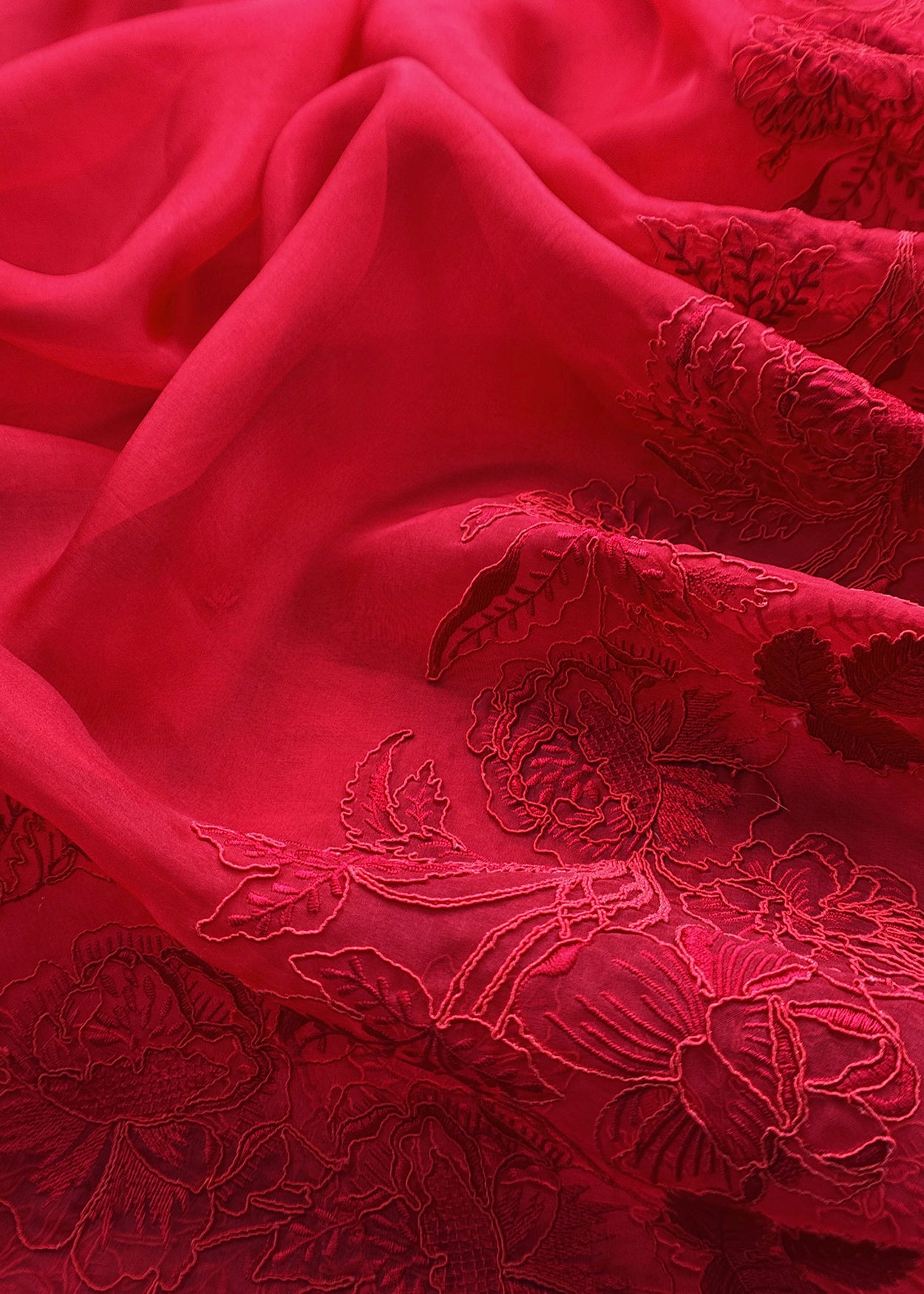 Luxury kora silk suit with french thread embroidery

