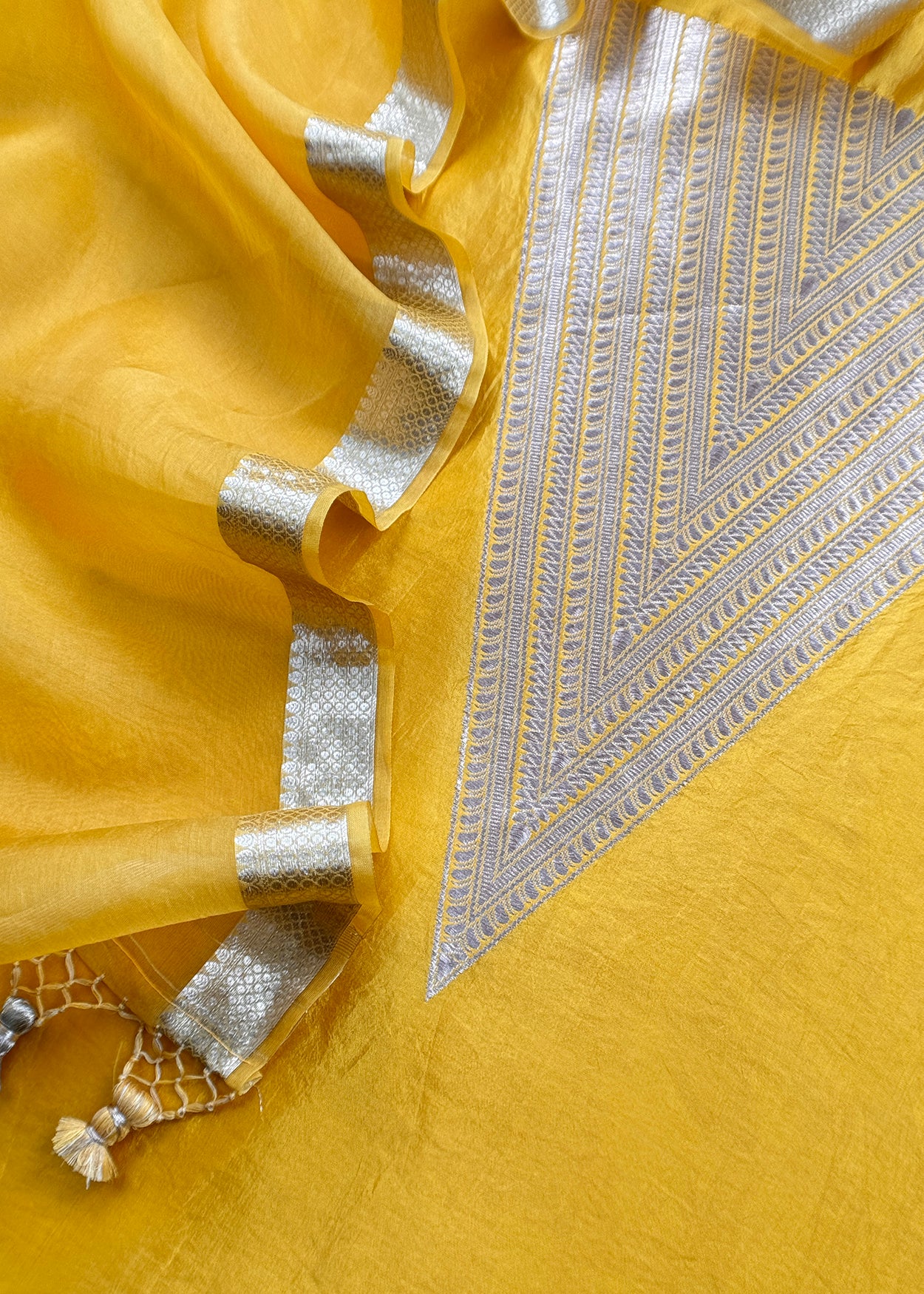 Premium quality silk unstitched suit with organza dupatta

