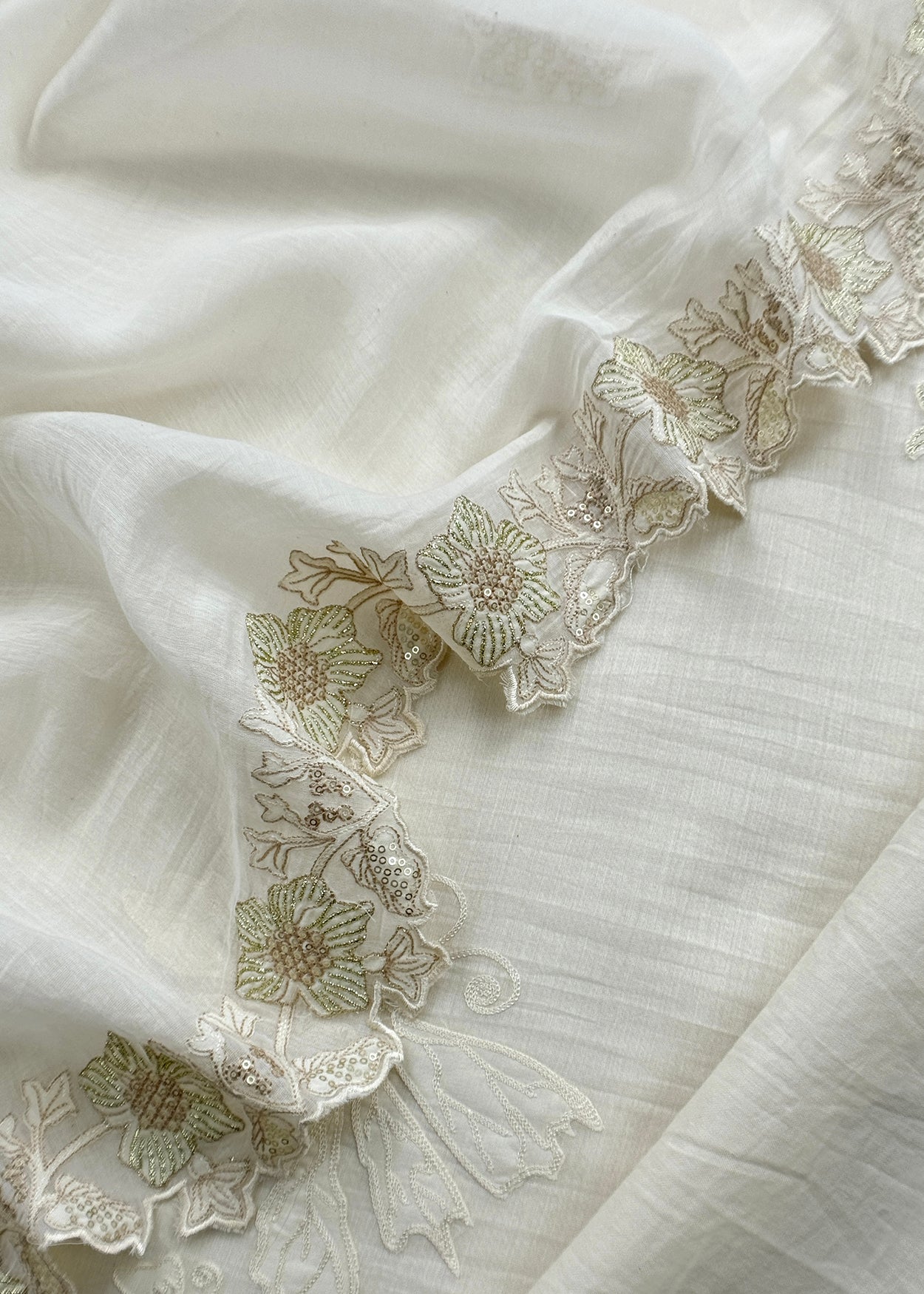 Mulmul suit gifting for women

